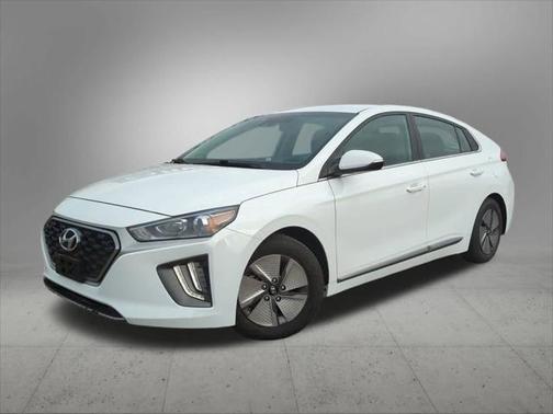 2022 Hyundai IONIQ Hybrid SE