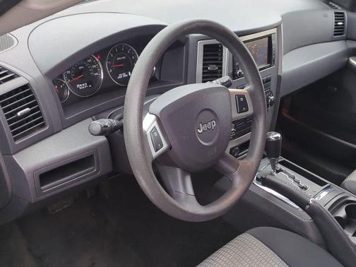 2010 Jeep Grand Cherokee Laredo