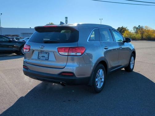 2018 Kia Sorento LX