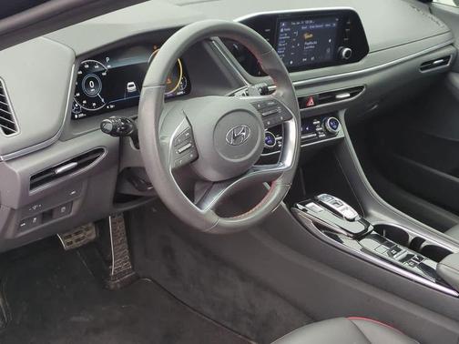 2020 Hyundai SONATA SEL Plus