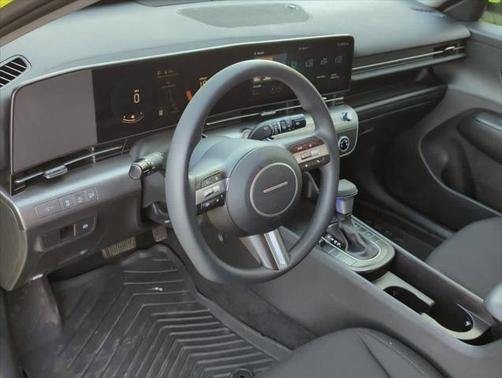 2024 Hyundai KONA SE