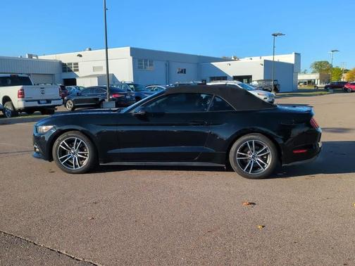 2017 Ford Mustang EcoBoost Premium