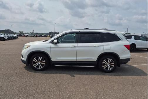 White Diamond Pearl 2016 Honda Pilot EX-L