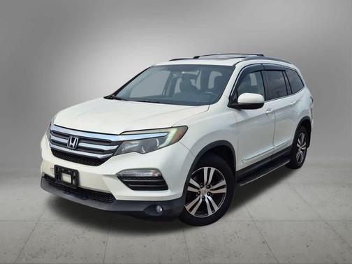 White Diamond Pearl 2016 Honda Pilot EX-L