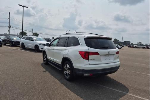 White Diamond Pearl 2016 Honda Pilot EX-L