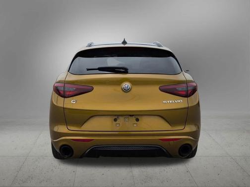 Gold 2023 Alfa Romeo Stelvio Veloce AWD