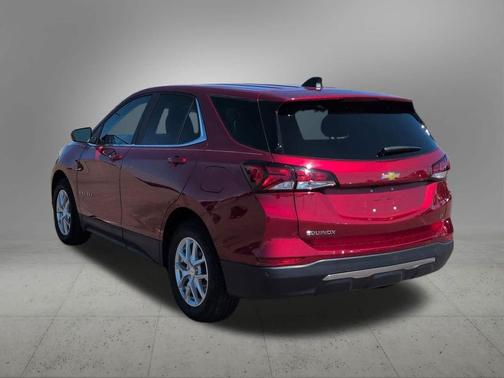 Cherry Red Tintcoat 2022 Chevrolet Equinox 1LT