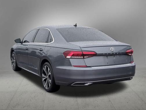 2022 Volkswagen Passat 2.0T SE