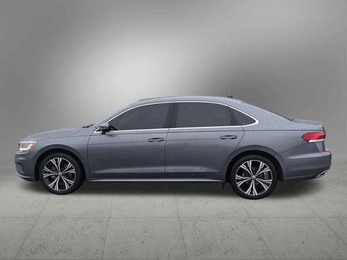 2022 Volkswagen Passat 2.0T SE