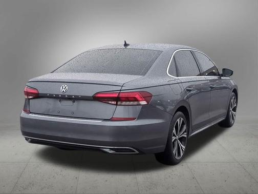 2022 Volkswagen Passat 2.0T SE