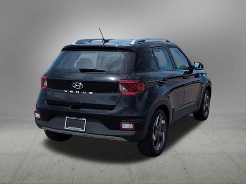 Onyx Black 2023 Hyundai VENUE SEL