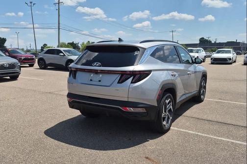 Shimmering Silver 2024 Hyundai TUCSON Hybrid SEL Convenience
