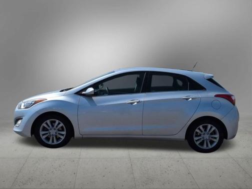 Shimmering Silver 2014 Hyundai Elantra GT Base