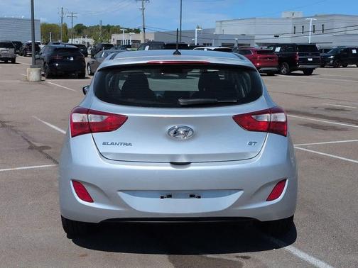 Shimmering Silver 2014 Hyundai Elantra GT Base