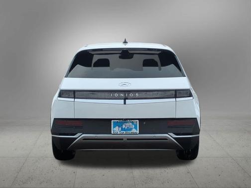 2022 Hyundai IONIQ 5 SEL