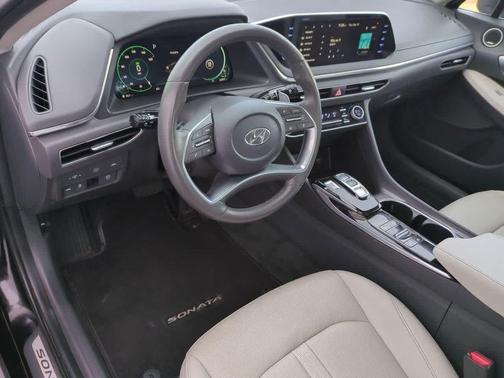 2023 Hyundai SONATA Hybrid Limited