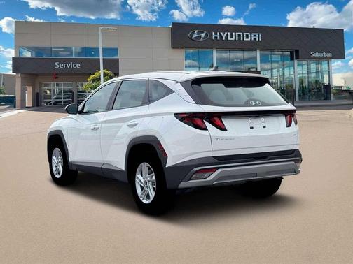 Serenity White Pearl 2026 Hyundai TUCSON SE