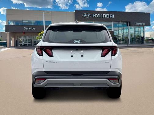Serenity White Pearl 2026 Hyundai TUCSON SE