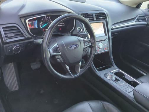2020 Ford Fusion Hybrid Titanium