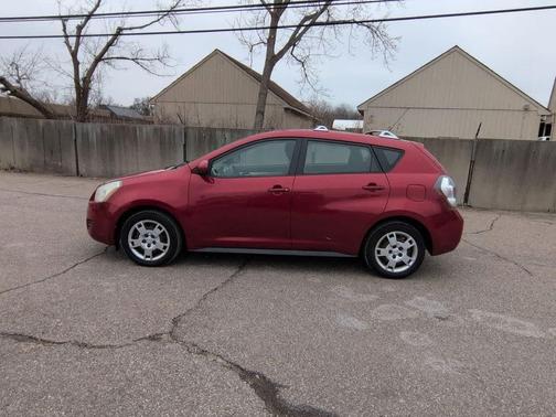 2009 Pontiac Vibe Base