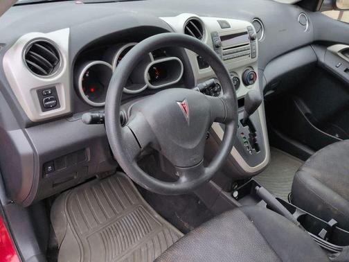 2009 Pontiac Vibe Base