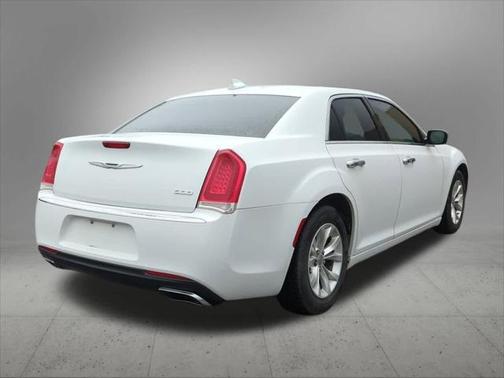 2016 Chrysler 300 Limited