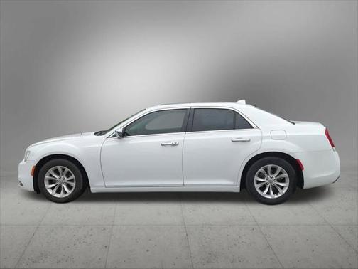 2016 Chrysler 300 Limited