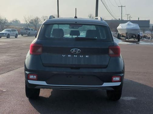2023 Hyundai VENUE Limited