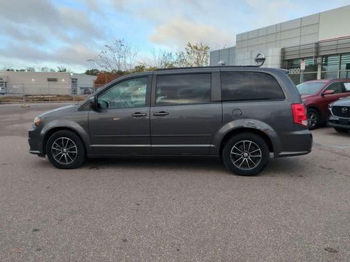 2016 Dodge Grand Caravan R/T