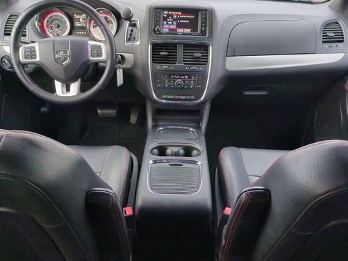 2016 Dodge Grand Caravan R/T