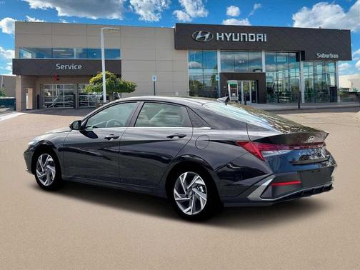 Abyss Black 2026 Hyundai ELANTRA Limited