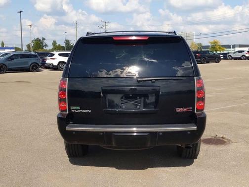 2012 GMC Yukon Denali