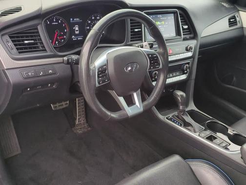 2019 Hyundai SONATA Limited 2.0T