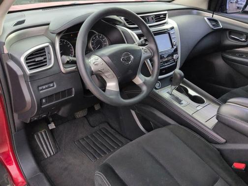 Cayenne Red Metallic 2015 Nissan Murano S