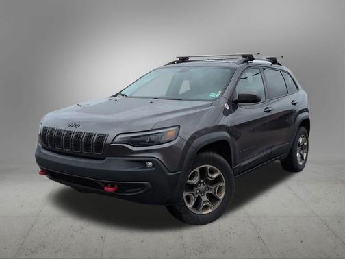 Granite Crystal Metallic Clearcoat 2019 Jeep Cherokee Trailhawk