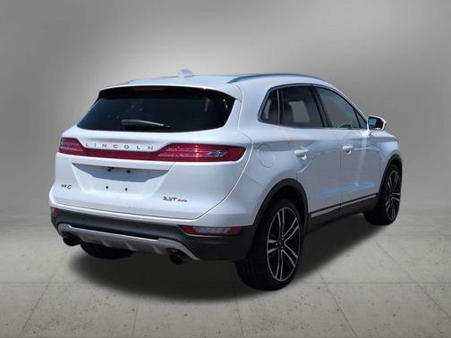 White Platinum Metallic Tri-Coat 2017 Lincoln MKC Reserve