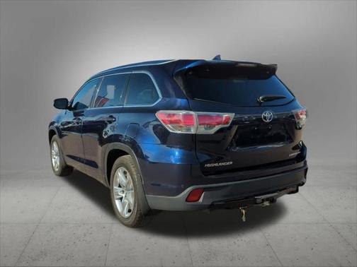 2016 Toyota Highlander Limited Platinum