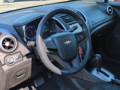 Crimson Metallic 2016 Chevrolet Trax LS