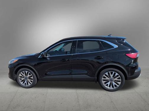 Agate Black Metallic 2022 Ford Escape Titanium