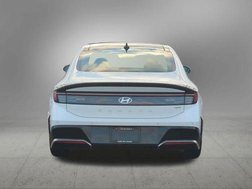 2024 Hyundai SONATA Hybrid Limited
