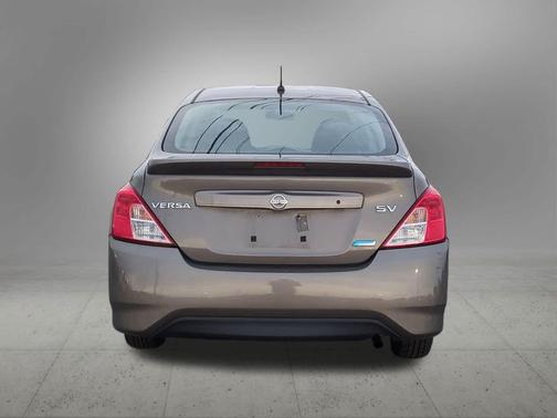 2016 Nissan Versa 1.6 SV