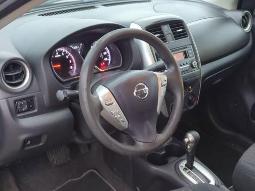 2016 Nissan Versa 1.6 SV