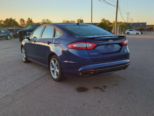 2015 Ford Fusion SE