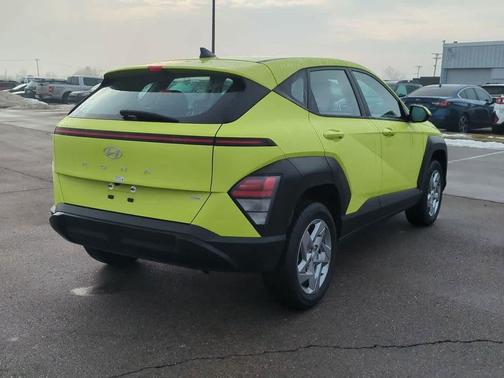 2024 Hyundai KONA SE