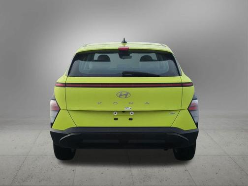 2024 Hyundai KONA SE