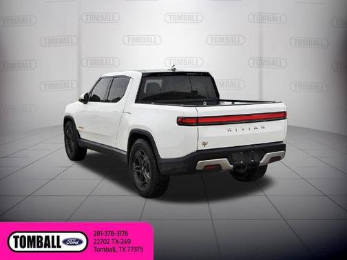 White 2022 Rivian R1T ADVENTURE