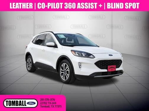 STAR WHITE METALLIC TRI-COA 2022 Ford Escape SEL