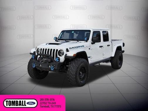 Bright White Clearcoat 2021 Jeep Gladiator MOJAVE