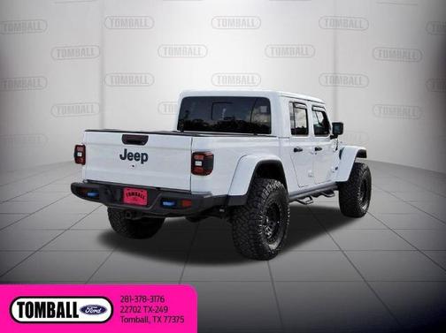Bright White Clearcoat 2021 Jeep Gladiator MOJAVE