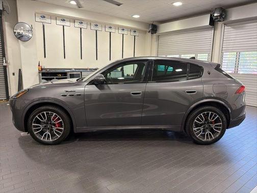 Grigio 2023 Maserati Grecale Modena